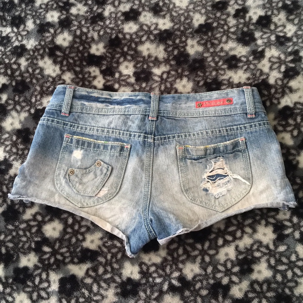 Shorts - Picture 2 of 2